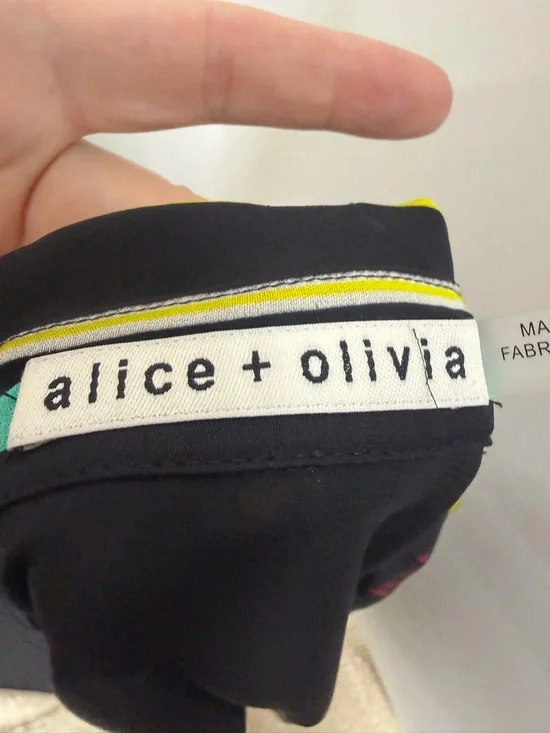 Alice + Olivia Randa Floral Print Bell Sleeve Botanical Ditsy Floral Size Medium - Picture 12 of 16